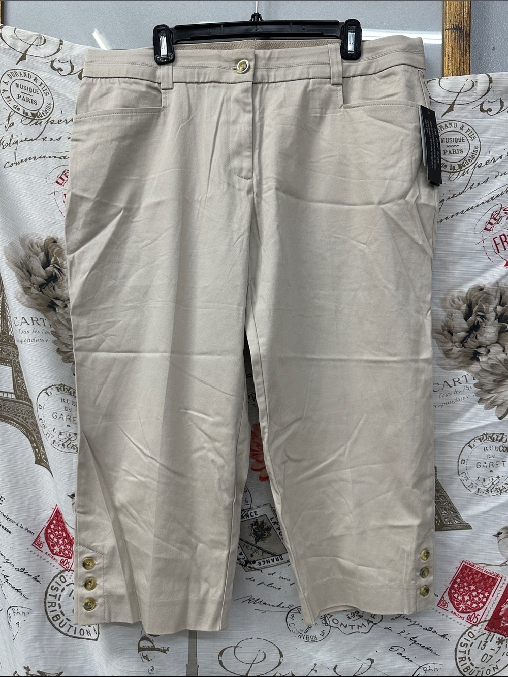 Counterparts woman’s Light Beige Cropped Chinos with Buttoned Hem